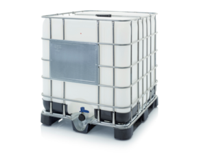IBC containers with plastic pallet